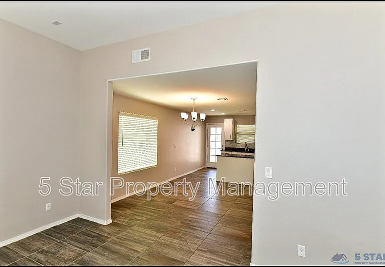 963 Aircoupe Way — Photo 10