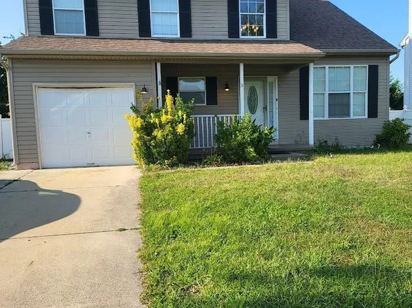 3 Nevis Dr, Egg Harbor Township, NJ 08234