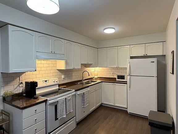 4th image of 13 Cheltenham Rd Unit 5