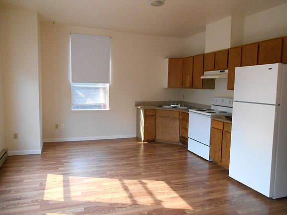 2nd image of 1314 S I St APT 1