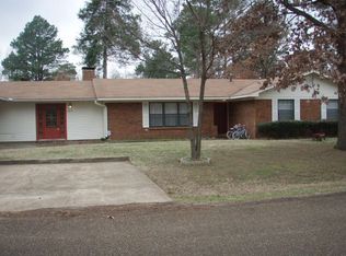 2415 Pecan St, Ashdown, AR 71822
