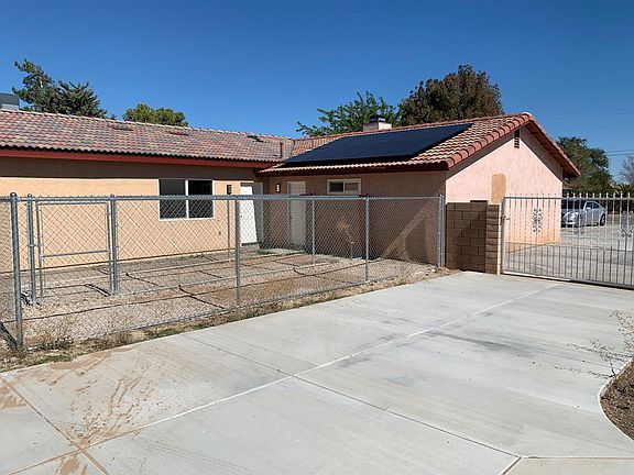 3rd image of 7710 Redwood Ave