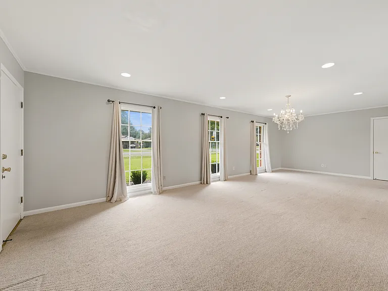 308 Brentwood Blvd — Photo 20