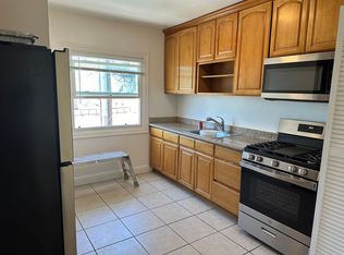 985 East St APT 1, Pittsburg, CA 94565