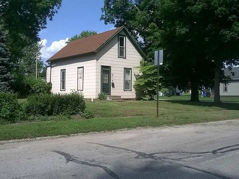 1st image of 706 Coesse St