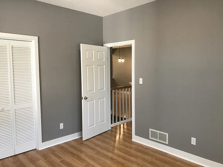 351 S Madison St — Photo 17