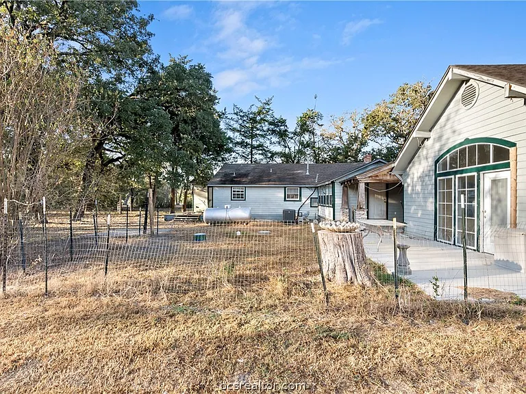 8111 S FM 2038 — Photo 32