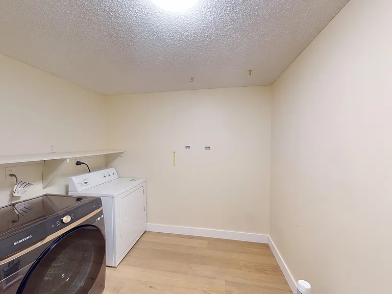 1001 13th Ave SW #940 — Photo 7