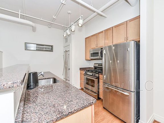 5th image of 1201 N Garfield St APT 308