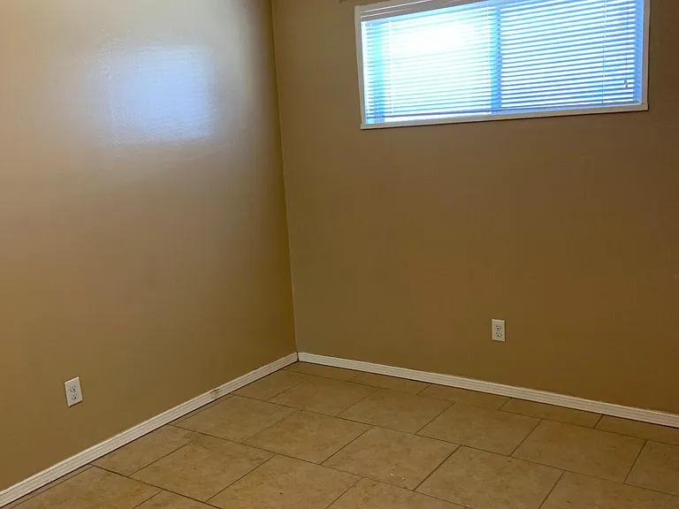 255 W Madrid Ave #3 — Photo 8