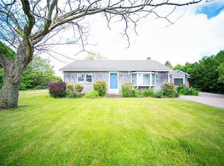 73 Sea View Ave, South Kingstown, RI 02879