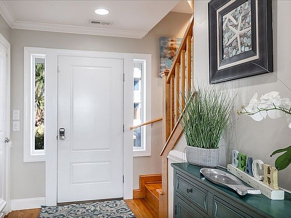 5th image of 109 Ocean Shore Ln