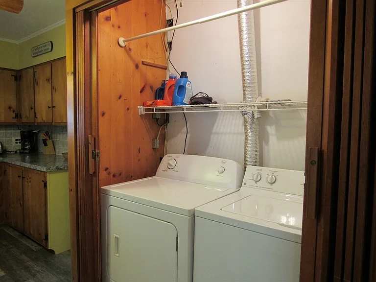 22 Birch St — Photo 6