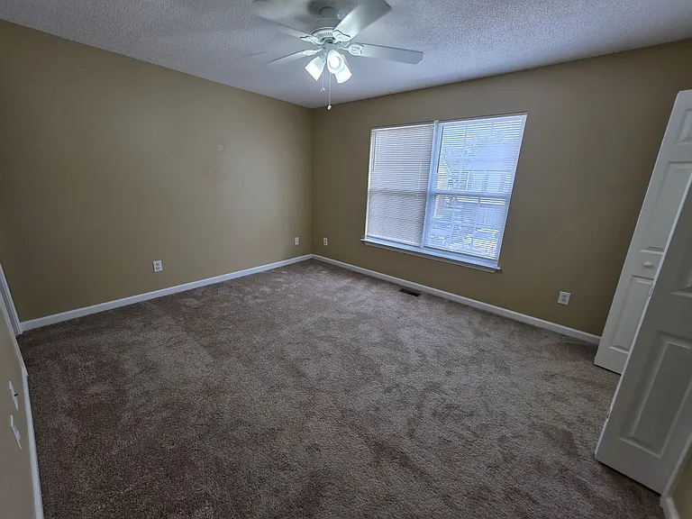50 Princeton Glen Ct — Photo 9