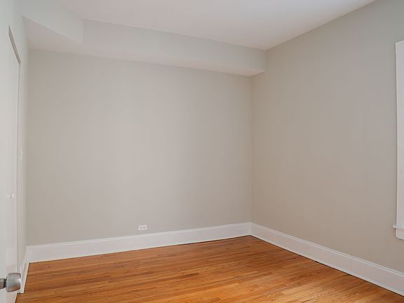5th image of 3002-10 W Ainslie St #3008-1S