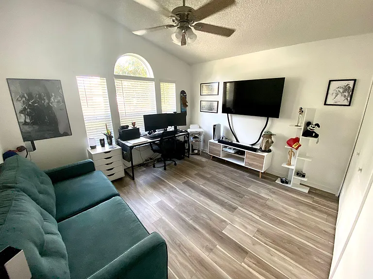 2840 Runyon Cir — Photo 14