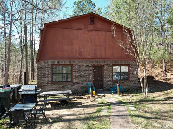 196 Woodcreek Ln, Pell City, AL 35128