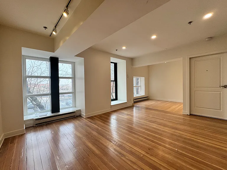 The Marshall Lofts — Photo 37