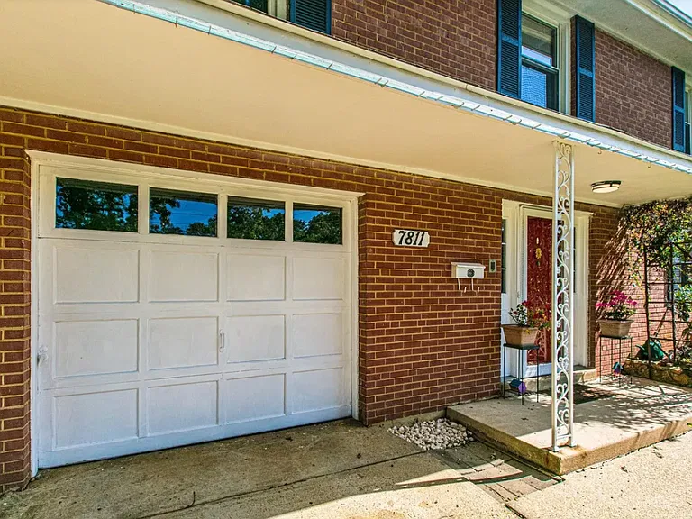 7811 Greeley Blvd — Photo 40
