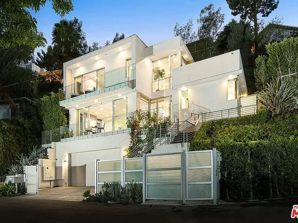 7350 W Pacific View Dr, Los Angeles, CA 90046