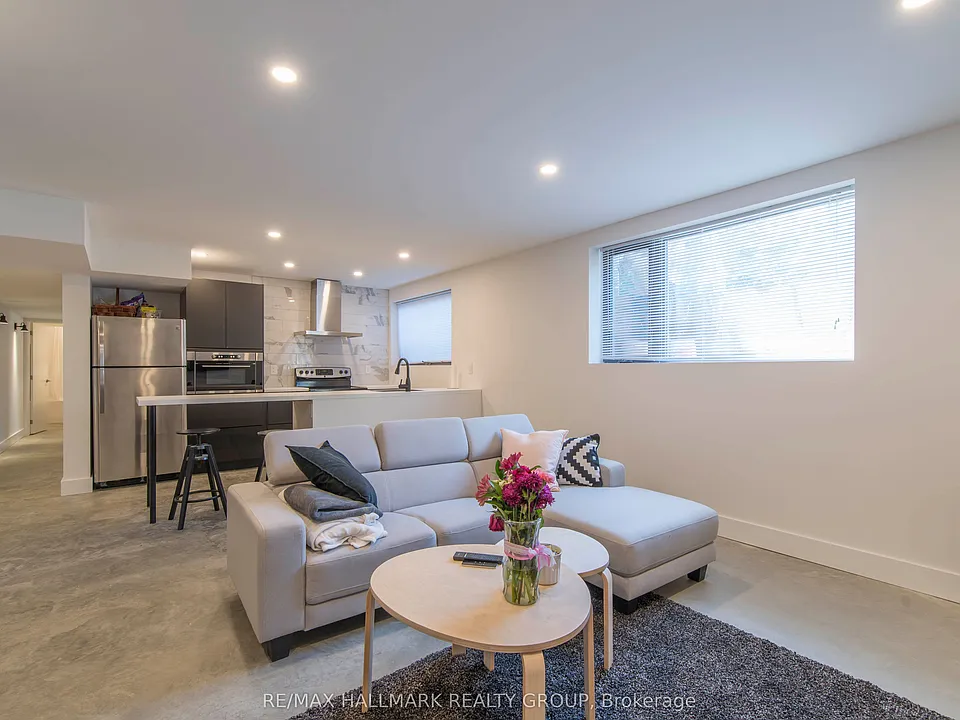 49 Chippewa Ave #LOWER