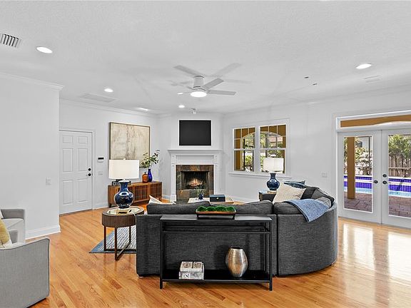 4th image of 4115 W BARCELONA STREET