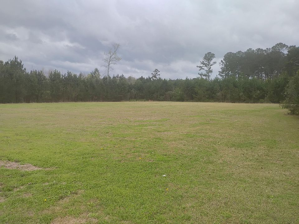 2nd image of 2 Davis Ter