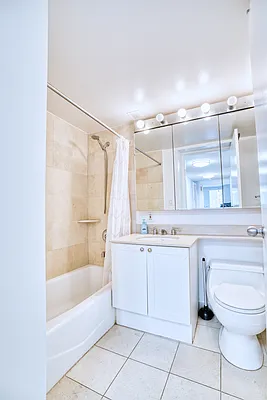 Rented by Compass | media 14