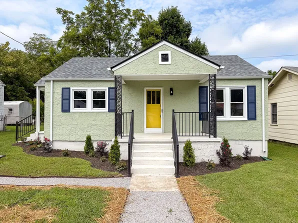 825 Henderson Ave, Rossville, GA 30741