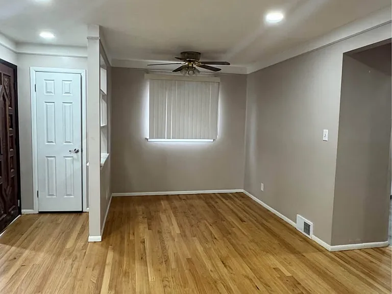 32624 Windsor St — Photo 14