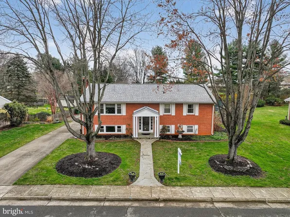 810 Wage Dr SW, Leesburg, VA 20175