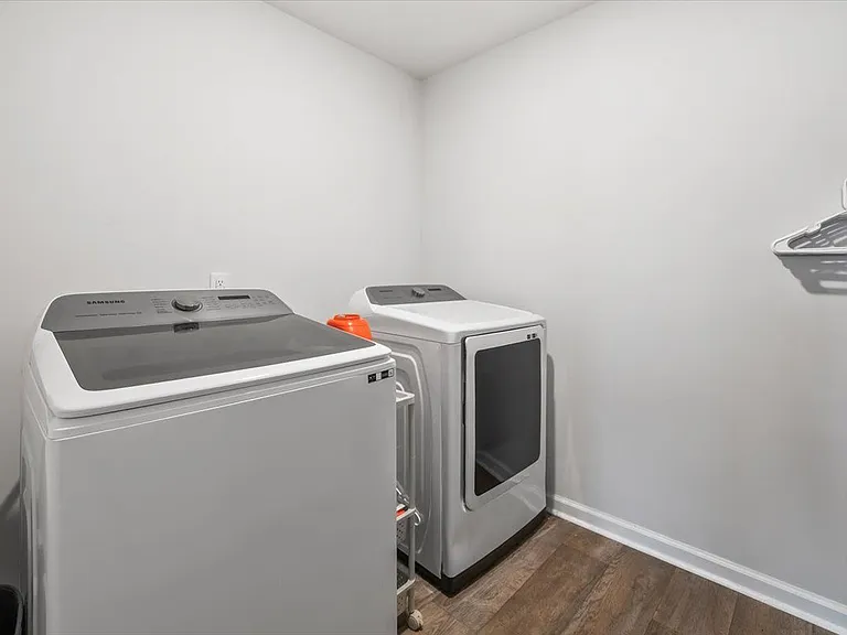214 Ellie Way — Photo 18