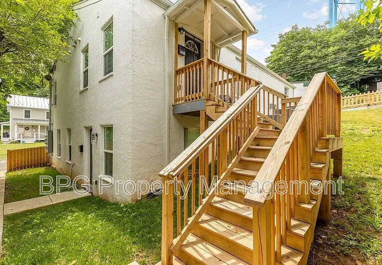 79 Horner St #2 — Photo 14