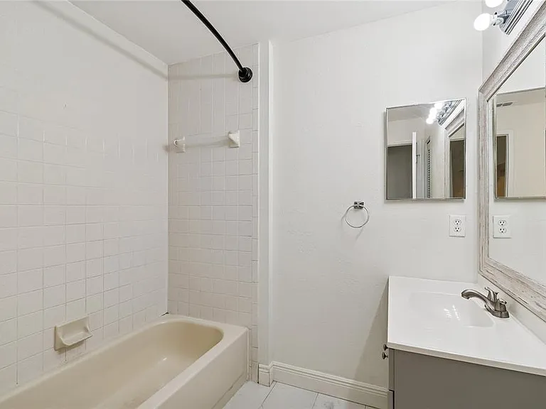 11903 Steppingstone Blvd — Photo 31