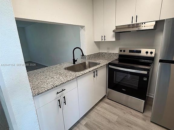 2nd image of 1220 NW 103rd Ln APT 413