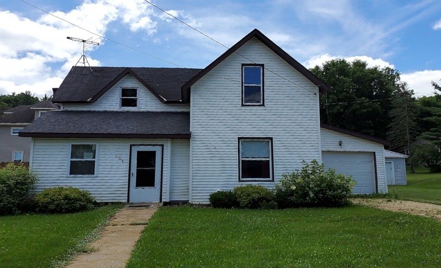 1st image of 104 School St