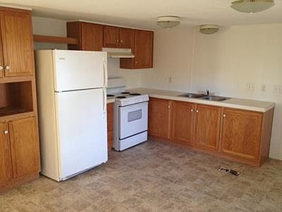 2nd image of 1935 Shannon Rd