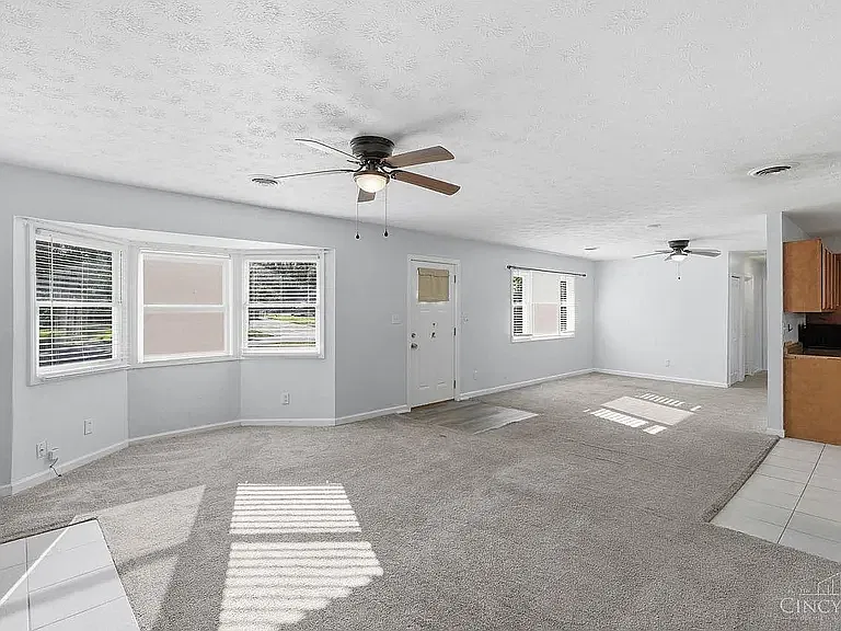 3 bed, 1788 sqft, $2,700 — Photo 2