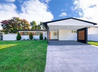 2911 Conway Gardens Rd, Orlando, FL 32806