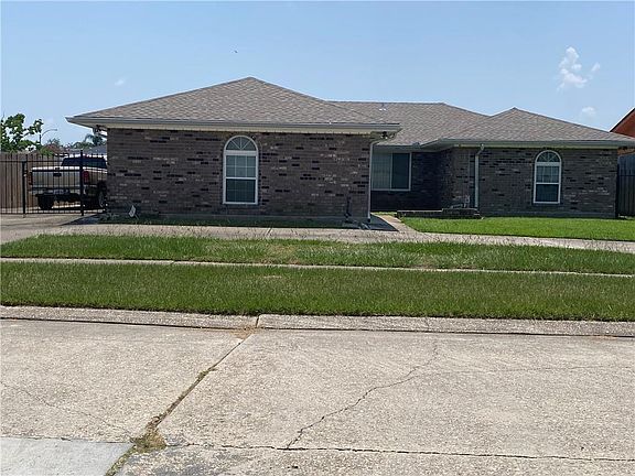 2nd image of 13010 Chateau Ct