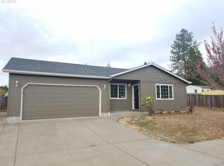 476 N Moss St, Lowell, OR 97452