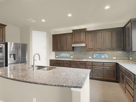3rd image of 6921 Barstow Ct