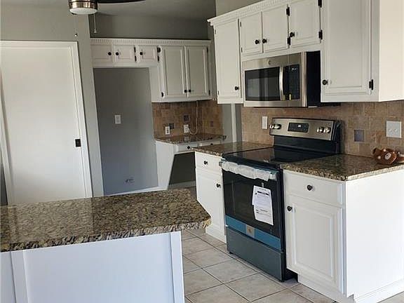 3rd image of 2200 NW 119th Ter