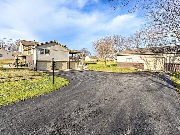 4th image of 108 Stewart Rd