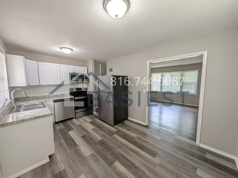 8406 E 93rd St — Photo 6