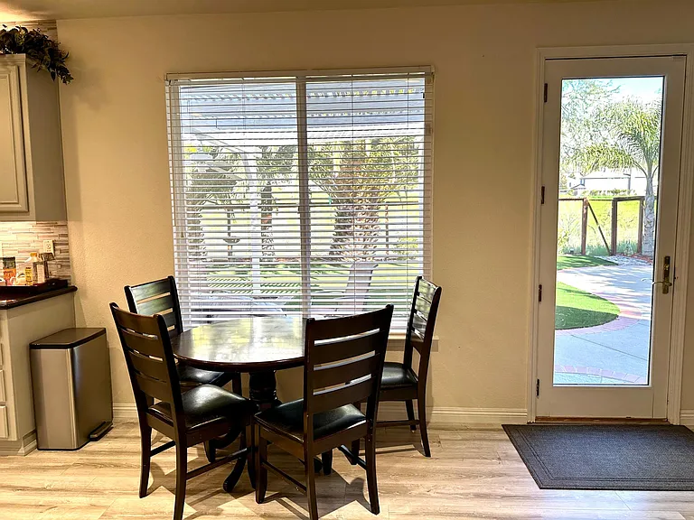 987 Autumn Oak Cir — Photo 23