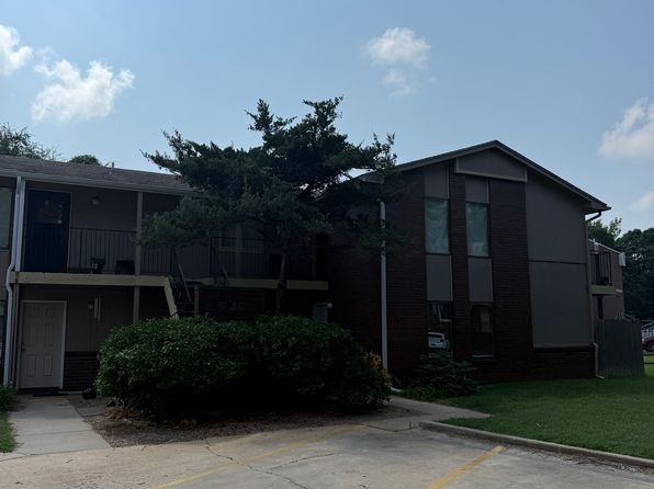 620 S Mount Carmel Ave #2