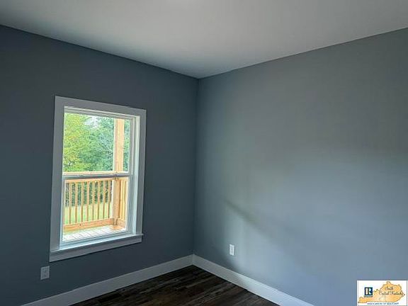 4th image of 509 Head Rd