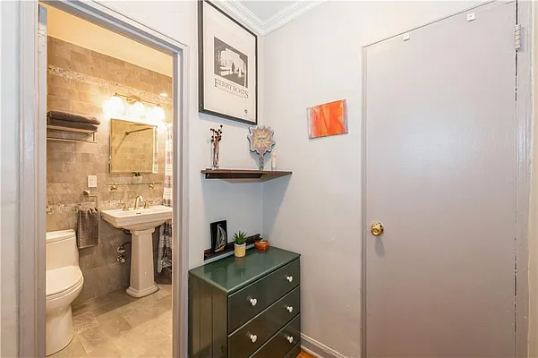 Sold by Remax Edge | media 17