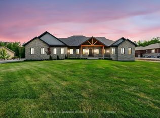 60 Marni Ln, Springwater, ON L0L 2K0